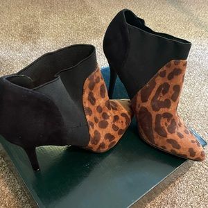 Zigi Soho leopard and black, heeled bootie